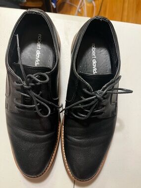 Robert David Black Leather Derby — Sleek Men's Lace-Up Oxford